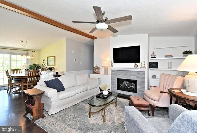 454 W PALETOWN RD, Quakertown, PA 18951