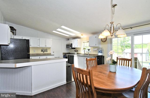 454 W PALETOWN RD, Quakertown, PA 18951