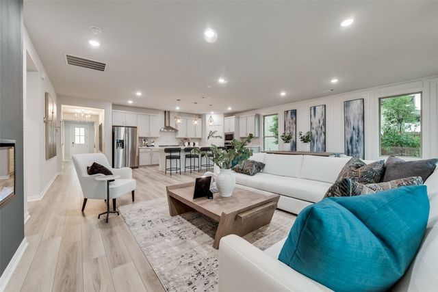 209 Hatherley Street, Little Elm, TX 75068