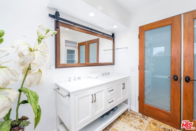 28711 PACIFIC COAST Highway 30, Malibu, CA 90265