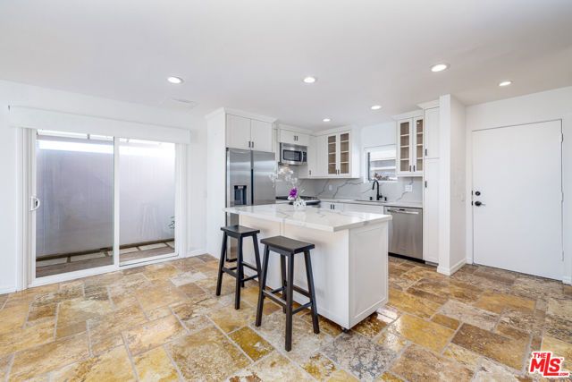 28711 PACIFIC COAST Highway 30, Malibu, CA 90265