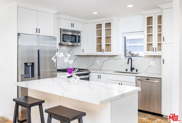 28711 PACIFIC COAST Highway 30, Malibu, CA 90265