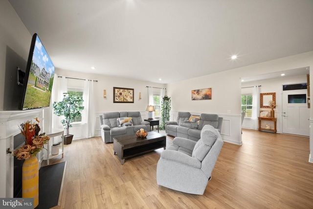 207 SOUTHERN VIEW DR, Fredericksburg, VA 22405