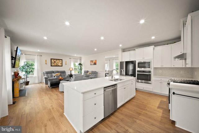 207 SOUTHERN VIEW DR, Fredericksburg, VA 22405