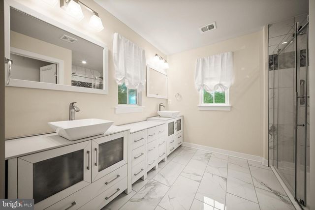 207 SOUTHERN VIEW DR, Fredericksburg, VA 22405