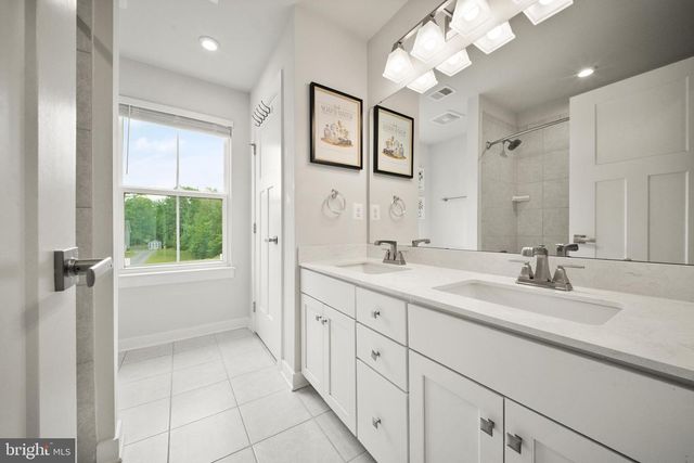 207 SOUTHERN VIEW DR, Fredericksburg, VA 22405