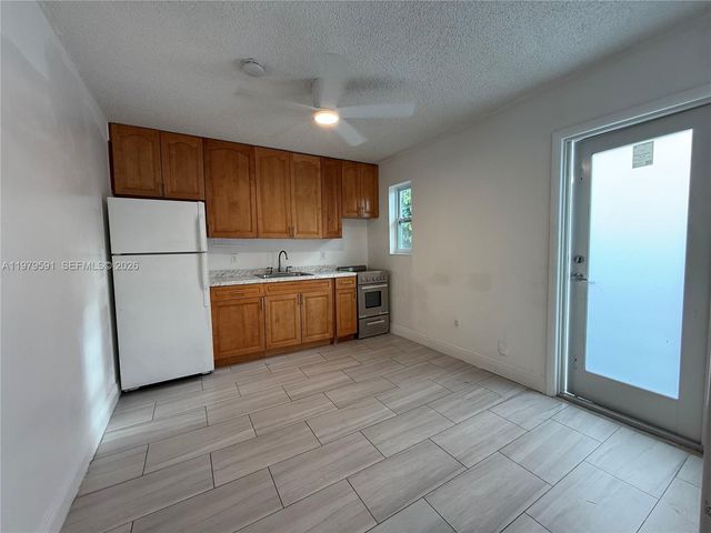 7550 NW 2nd Ter 7550, Miami, FL 33126