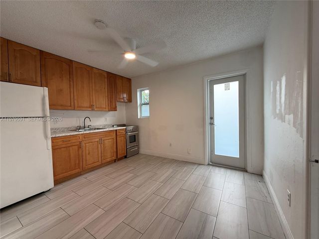 7550 NW 2nd Ter 7550, Miami, FL 33126
