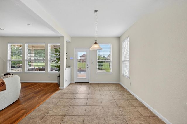 17919 Creek Bluff Lane, Cypress, TX 77433