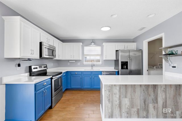 1368 W Hardwood Drive, Gulf Shores, AL 36542