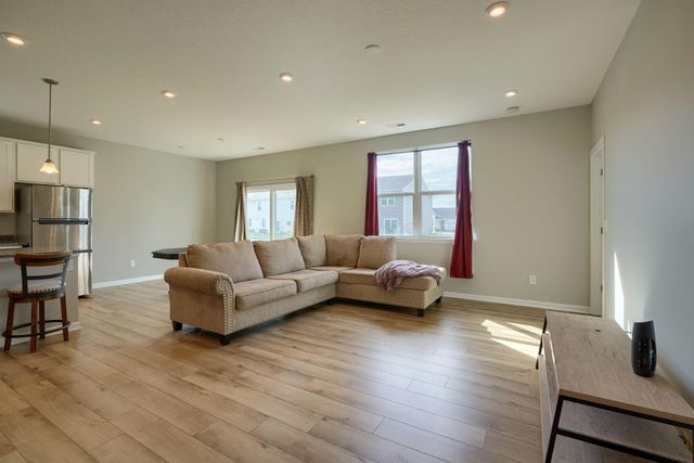 89 Hutchison Street, Ashville, OH 43103