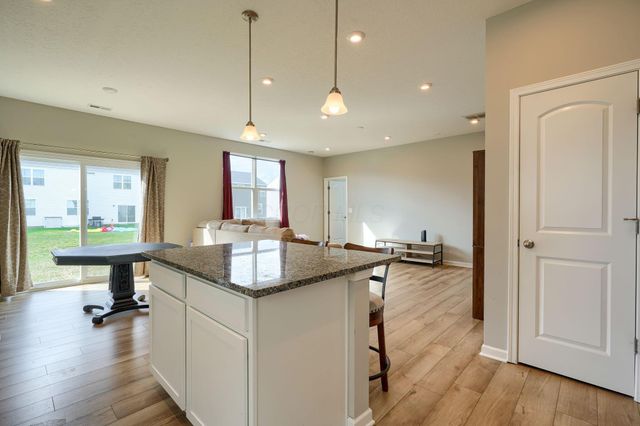 89 Hutchison Street, Ashville, OH 43103