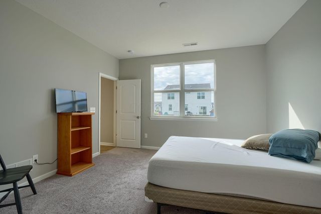 89 Hutchison Street, Ashville, OH 43103