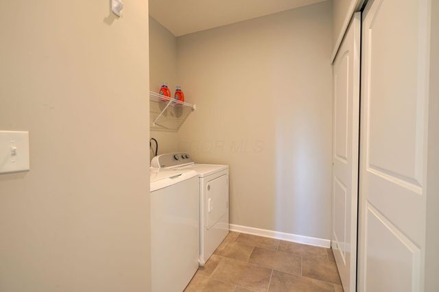 89 Hutchison Street, Ashville, OH 43103