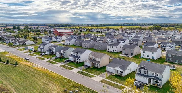 89 Hutchison Street, Ashville, OH 43103