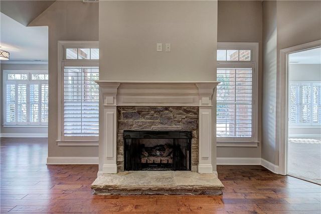 223 Lenox SE Road, Calhoun, GA 30701