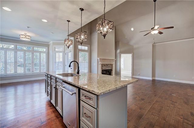 223 Lenox SE Road, Calhoun, GA 30701