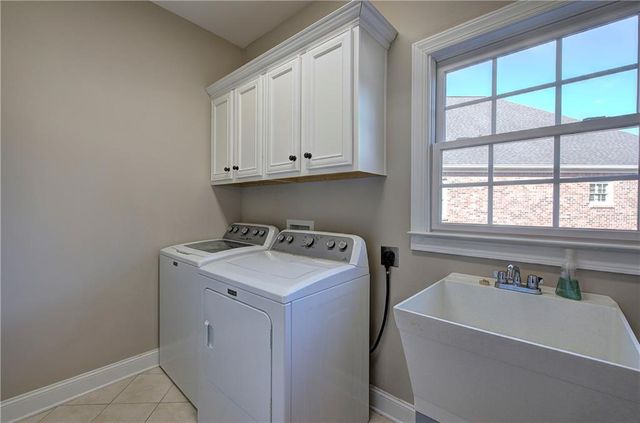 223 Lenox SE Road, Calhoun, GA 30701