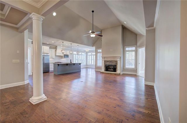 223 Lenox SE Road, Calhoun, GA 30701