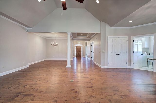 223 Lenox SE Road, Calhoun, GA 30701