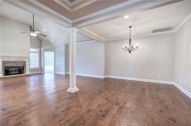 223 Lenox SE Road, Calhoun, GA 30701