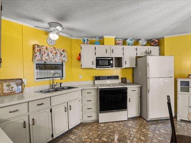 111 CHERRYWOOD DRIVE, Lake Wales, FL 33898