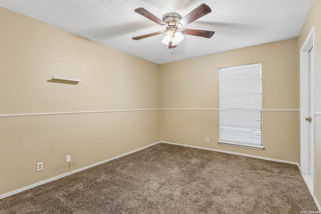 15222 Oak Spring St, San Antonio, TX 78232