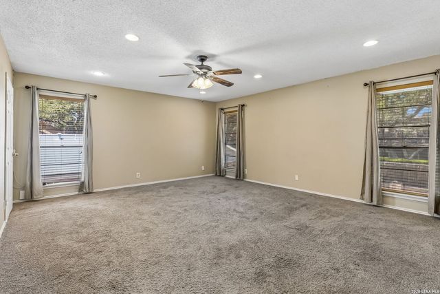 15222 Oak Spring St, San Antonio, TX 78232