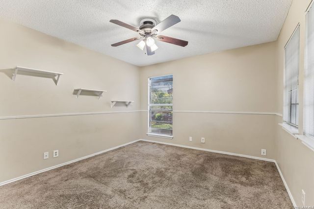 15222 Oak Spring St, San Antonio, TX 78232
