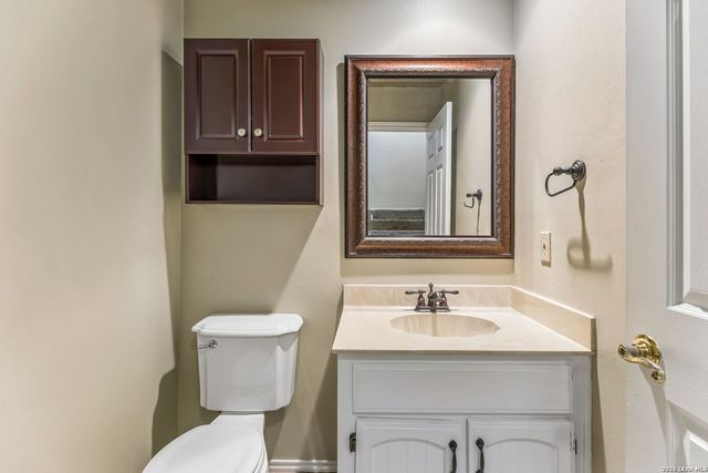 15222 Oak Spring St, San Antonio, TX 78232