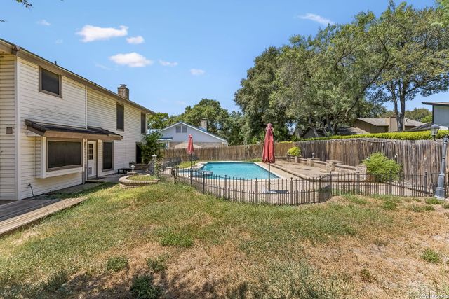15222 Oak Spring St, San Antonio, TX 78232