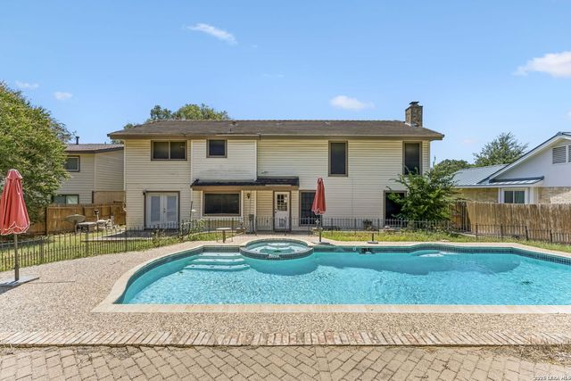 15222 Oak Spring St, San Antonio, TX 78232
