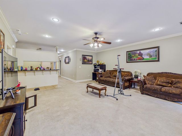 5 Village Way, Maumelle, AR 72113