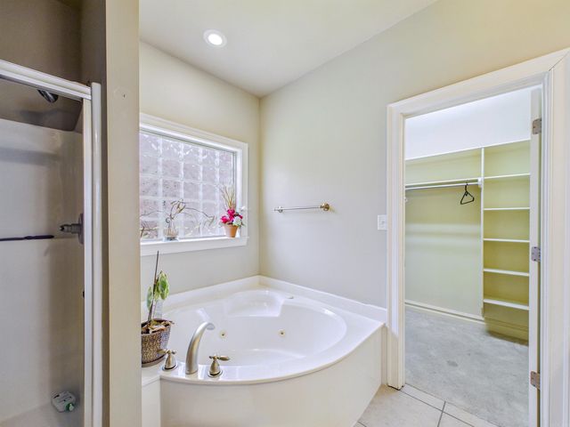 5 Village Way, Maumelle, AR 72113