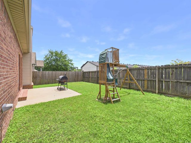 5 Village Way, Maumelle, AR 72113
