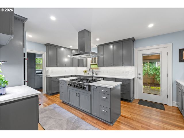 3666 Se BYBEE Blvd, Portland, OR 97202