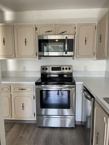 1141 Calamondin Terrace 203, Delray Beach, FL 33445