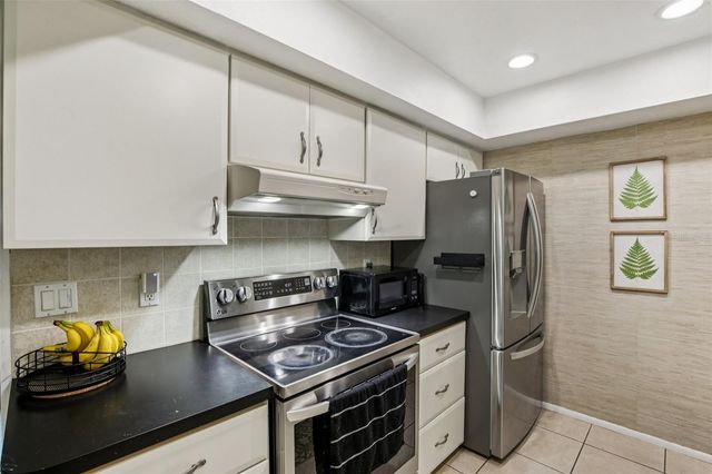 5753 COLONIAL OAKS BOULEVARD, Sarasota, FL 34232