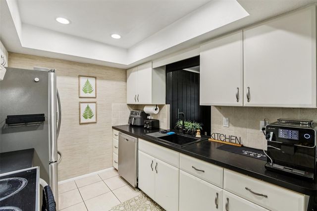 5753 COLONIAL OAKS BOULEVARD, Sarasota, FL 34232