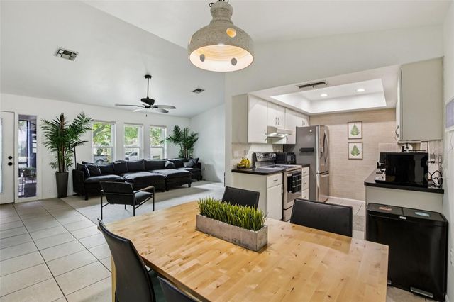 5753 COLONIAL OAKS BOULEVARD, Sarasota, FL 34232