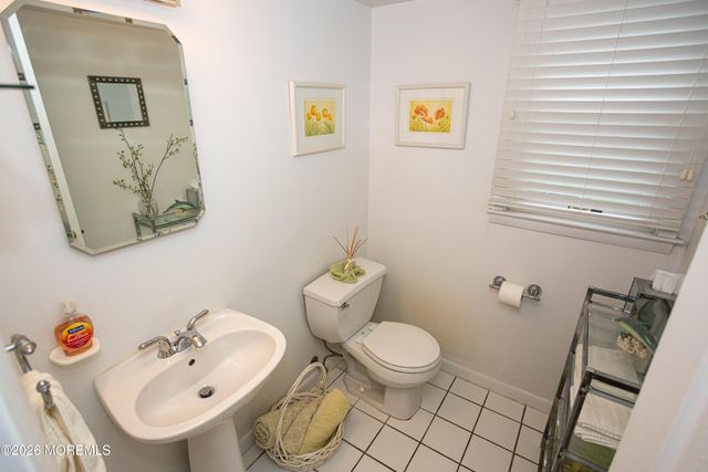 4 Wilmot Road, Sayreville, NJ 08872