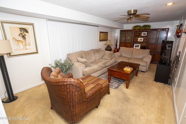 4 Wilmot Road, Sayreville, NJ 08872