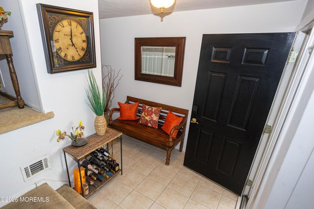 4 Wilmot Road, Sayreville, NJ 08872