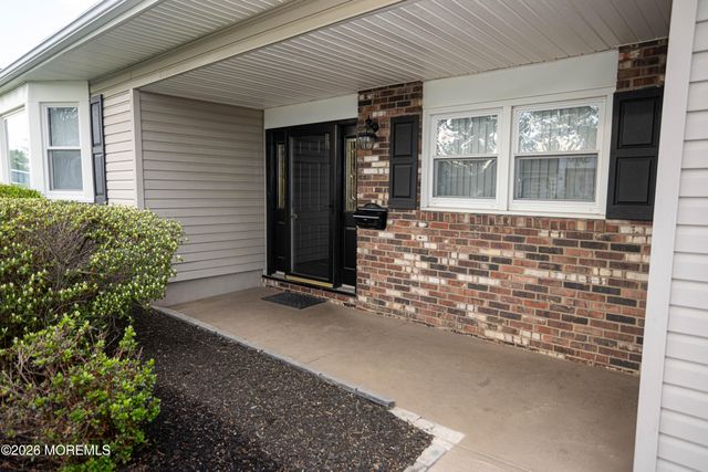 4 Wilmot Road, Sayreville, NJ 08872