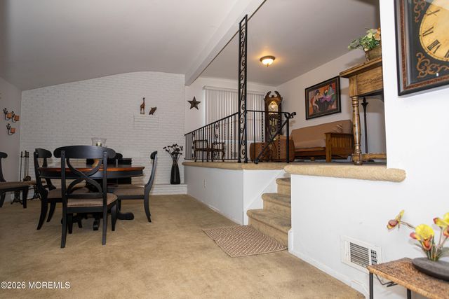 4 Wilmot Road, Sayreville, NJ 08872