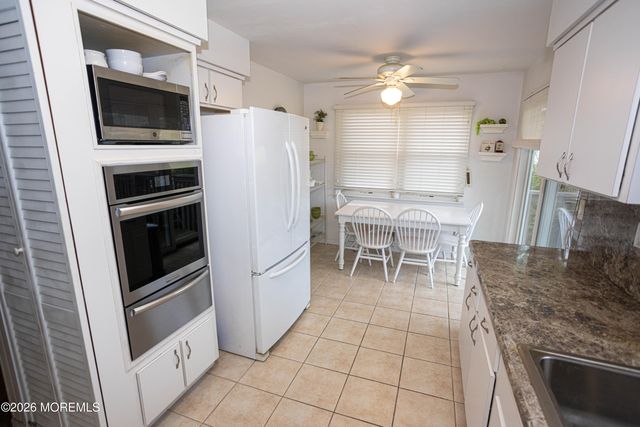 4 Wilmot Road, Sayreville, NJ 08872