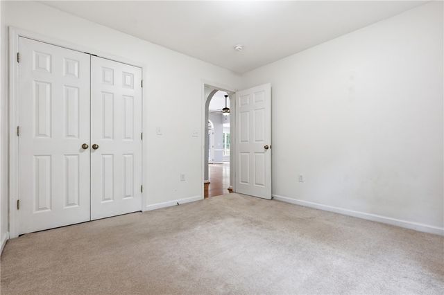 102 Pier Thirty Three, Townville, SC 29689