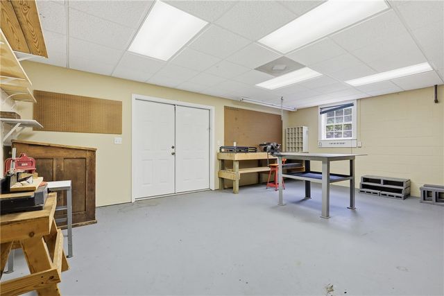 102 Pier Thirty Three, Townville, SC 29689