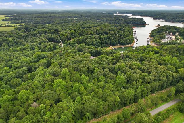 102 Pier Thirty Three, Townville, SC 29689
