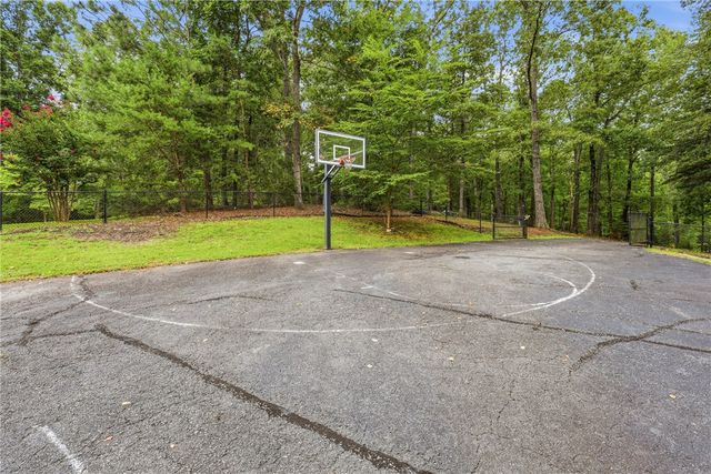 102 Pier Thirty Three, Townville, SC 29689